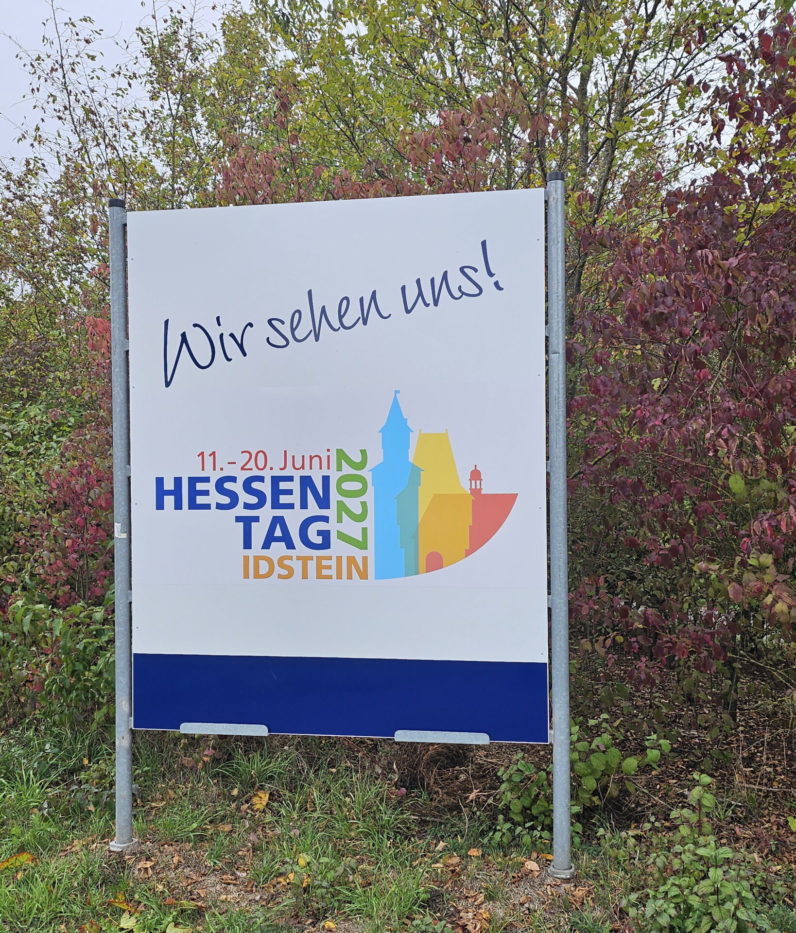 Foto vom Hessentag-Schild in Idstein ("Wir sehen uns!")